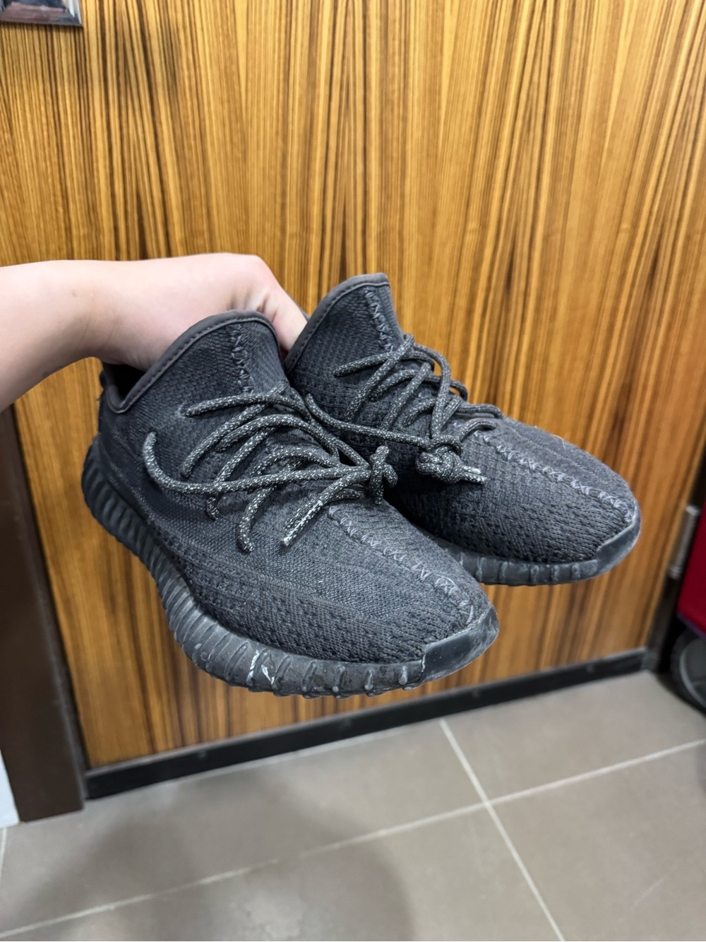 Adidas YEEZY BOOST 350 V2 Black Non-Reflective